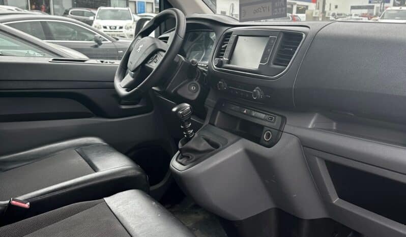 
								Peugeot Expert IV 2.0 BlueHDi 120 full									